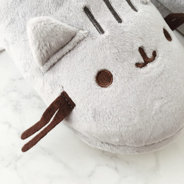 Cat plush slippers - Image 5